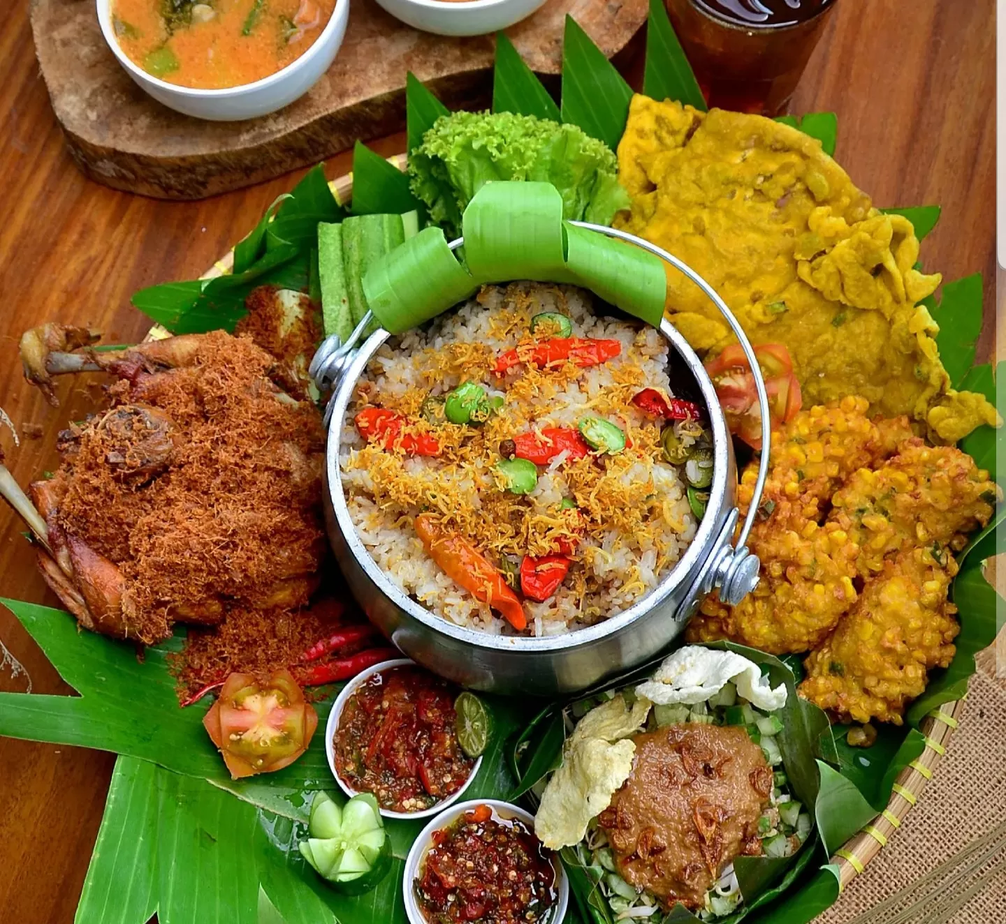 Warung Nasi Liwet Khas Gajah Ayee
